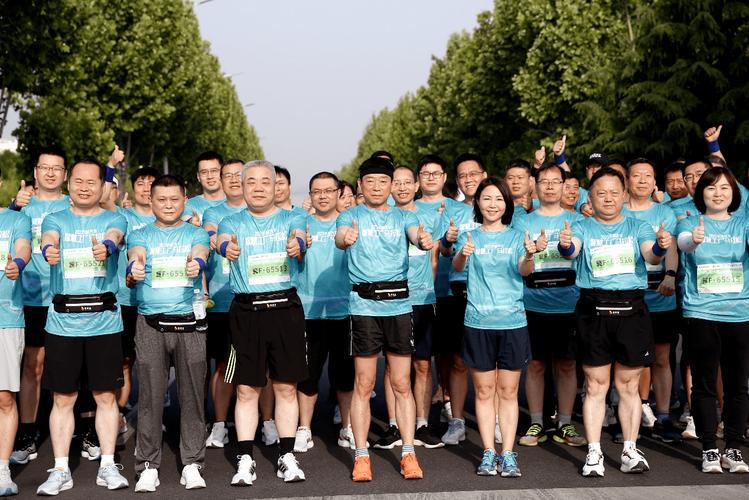 和跑友驰骋赛道,2023长城汽车智慧工厂马拉松圆满落幕